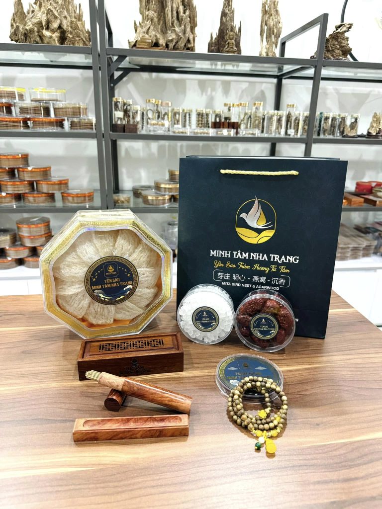 Hộp yến sào thượng hạng cao cấp dùng biếu tặng