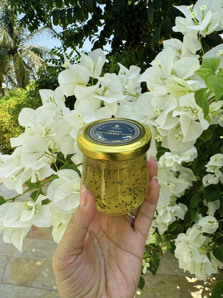 Ăn yến buổi sáng để hấp thu dinh dưỡng tốt nhất