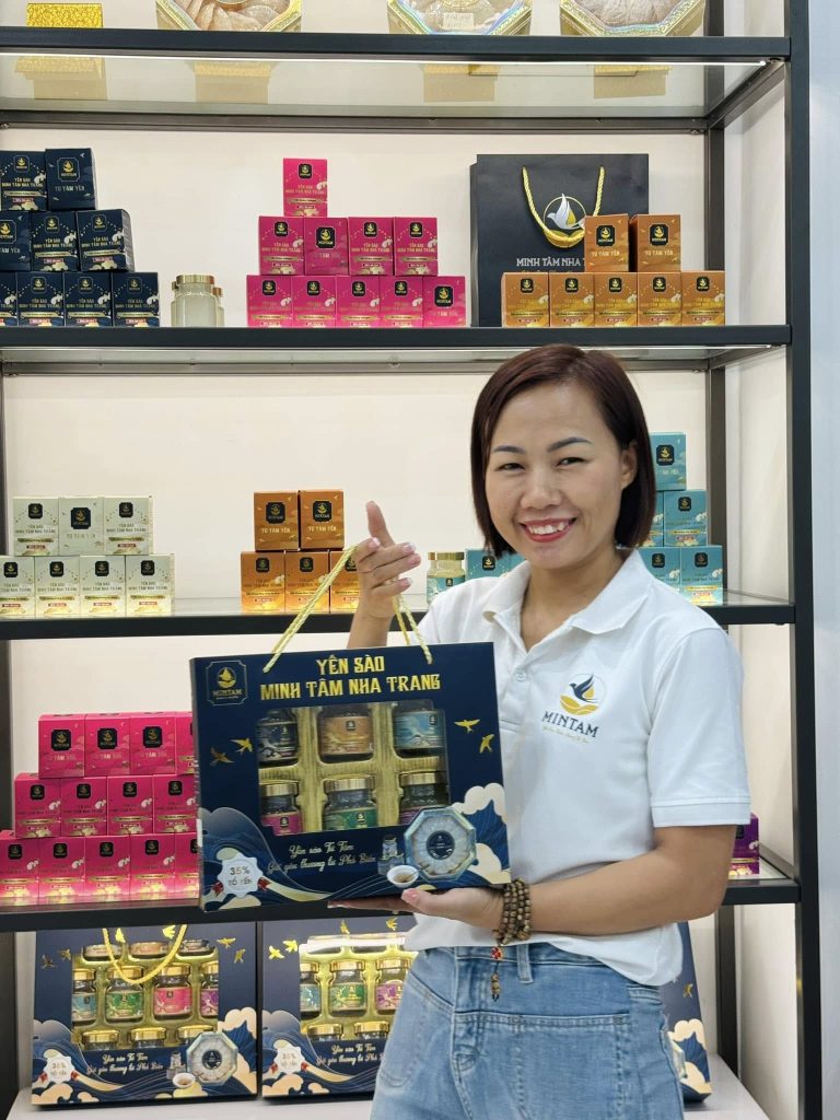 Tổ yến nguyên chất Khánh Hòa không phụ gia