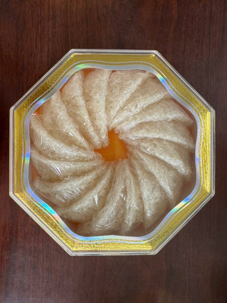 So sánh yến vụn và yến nguyên tổ Khánh Hòa