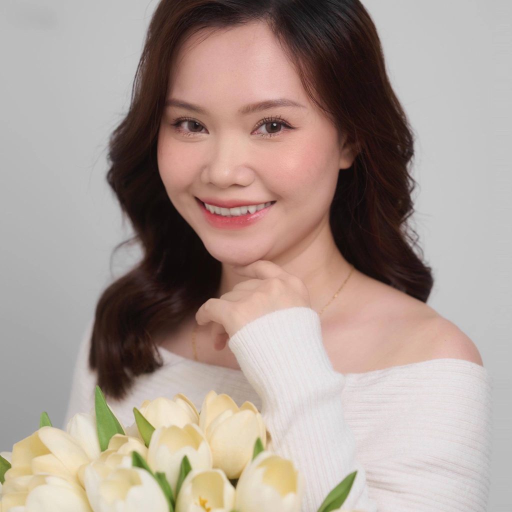 Annie Huỳnh đào tạo đội ngũ kinh doanh theo quy trình chuẩn